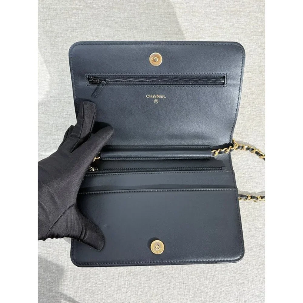 CHANEL Black Caviar Boy WOC GHW